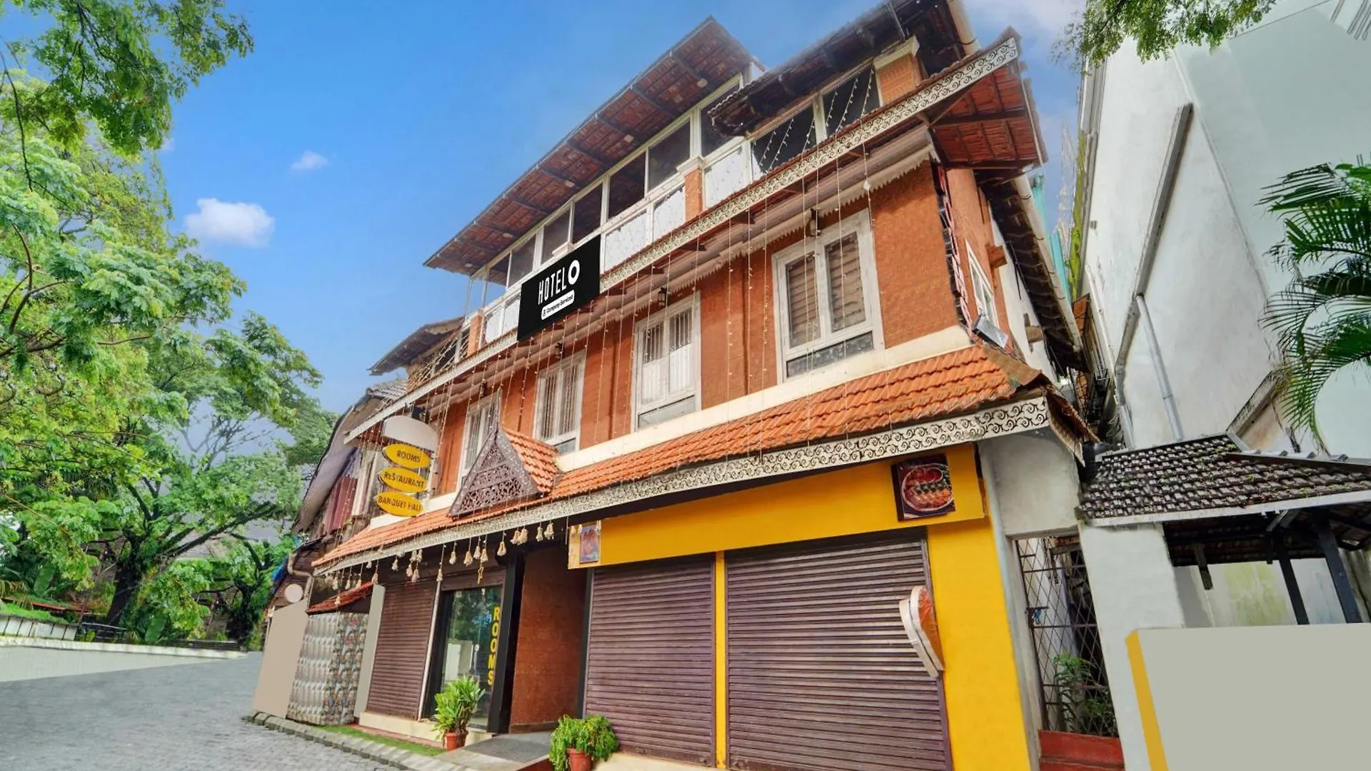 ***  Hotel O Calvathy Road Near Fort Kochi India